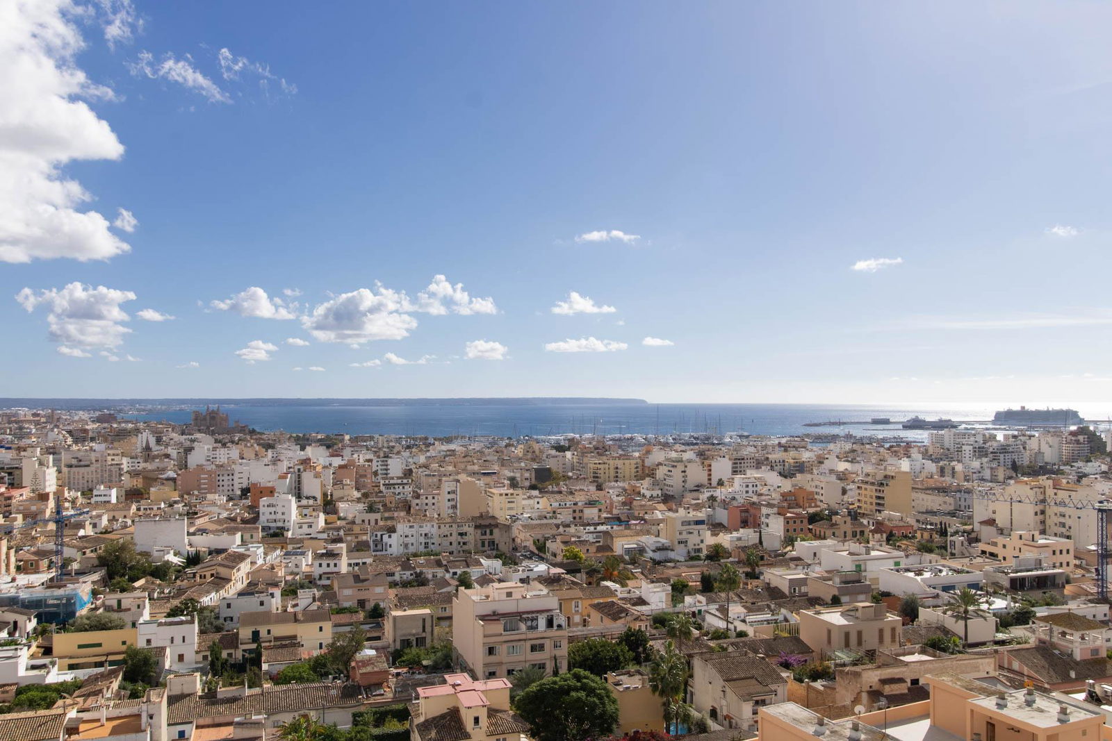 Brandneue, moderne Wohnung mit Meerblick in Son Espanyolet