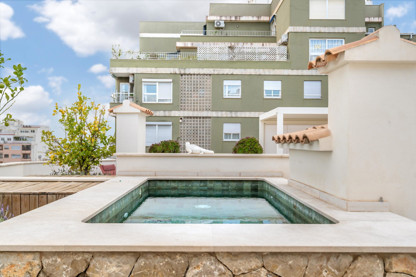 Modernes Penthouse zum Verkauf in Santa Catalina, Palma – Dachterrasse, Pool & Meerblick