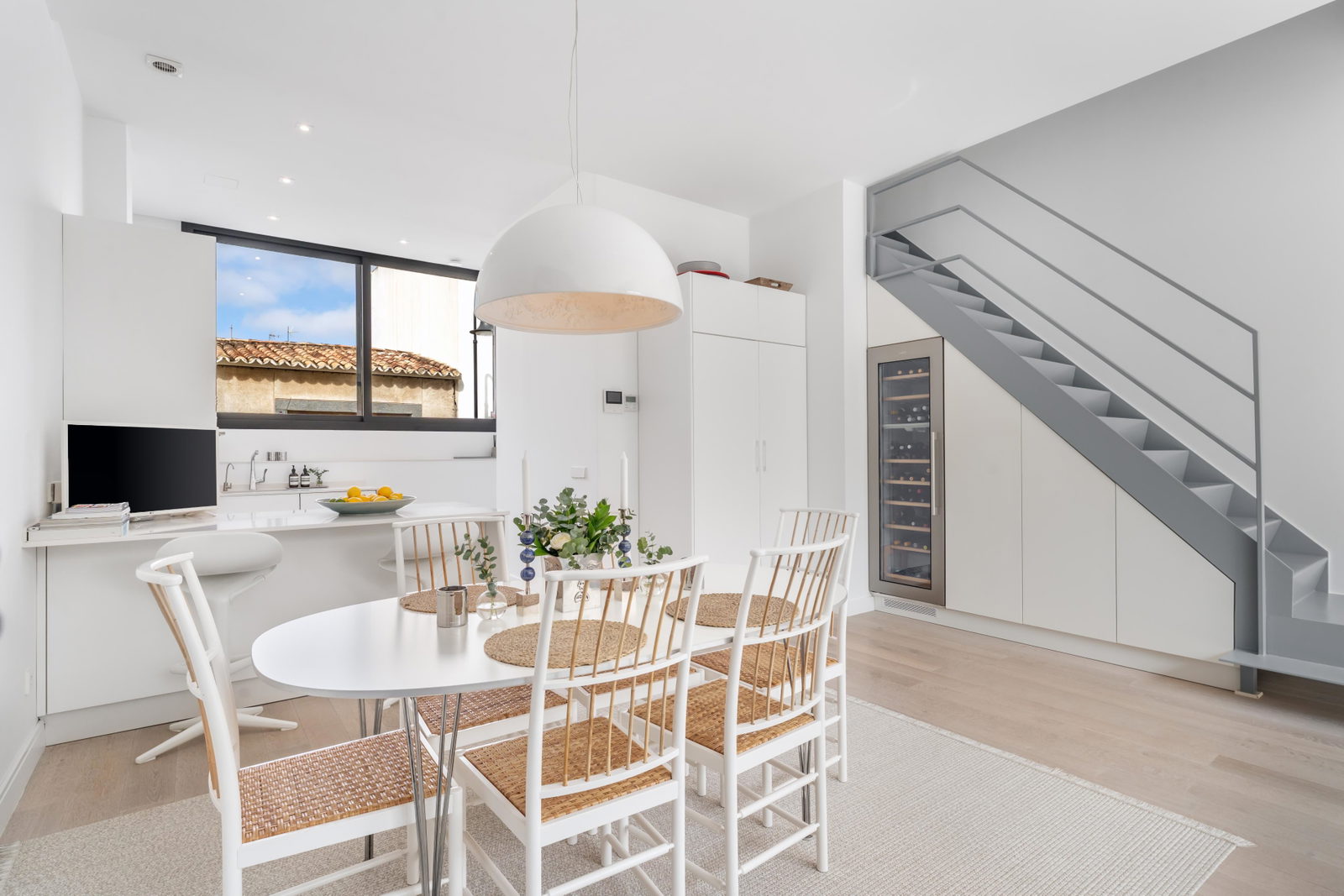 Eleganter Stadthaus mit privater Dachterrasse, Aufzug und Meerblick in Molinar