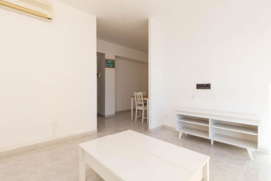 Piso en primera línea con vistas al mar y ubicación privilegiada en San Agustín