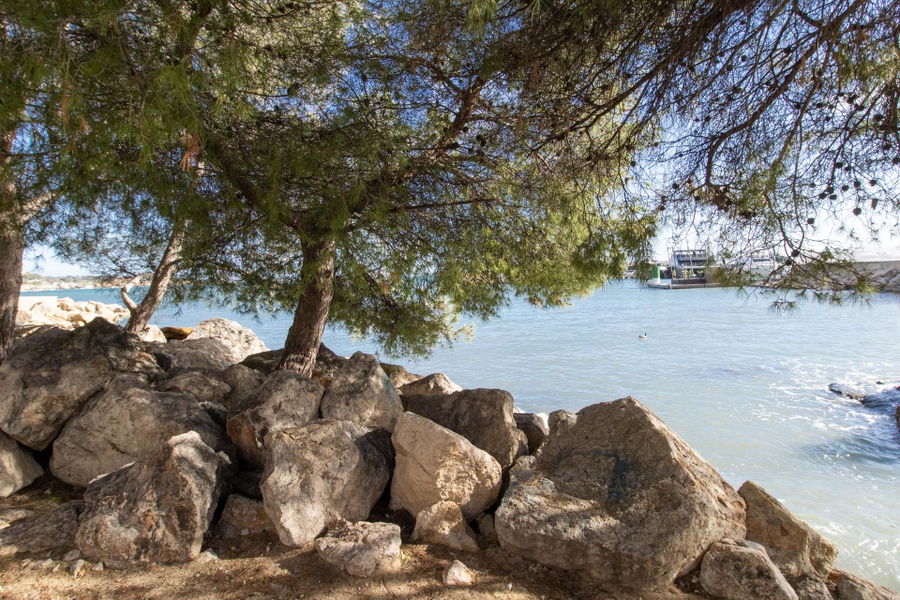 Piso en primera línea con vistas al mar y ubicación privilegiada en San Agustín