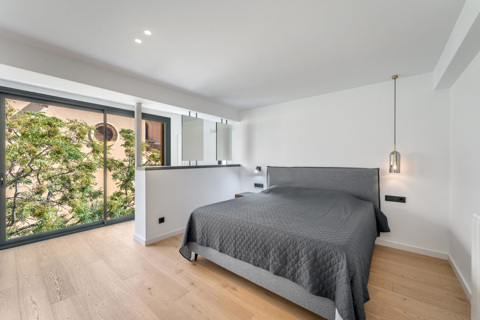 Wunderschönes Duplex-Penthouse mit Dachterrasse und atemberaubendem Meerblick in Molinar