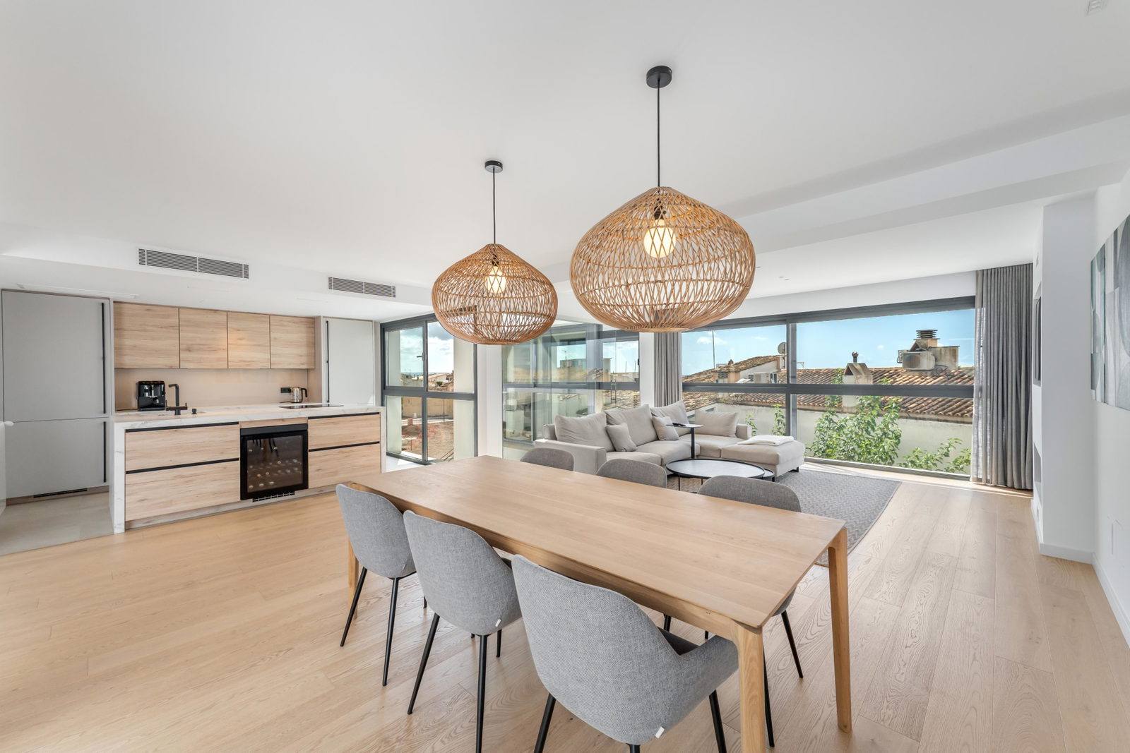 Wunderschönes Duplex-Penthouse mit Dachterrasse und atemberaubendem Meerblick in Molinar