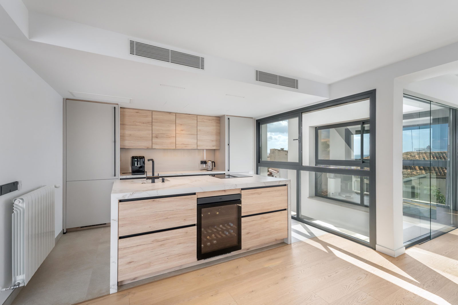 Wunderschönes Duplex-Penthouse mit Dachterrasse und atemberaubendem Meerblick in Molinar