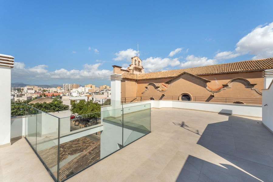 Wunderschönes Duplex-Penthouse mit Dachterrasse und atemberaubendem Meerblick in Molinar