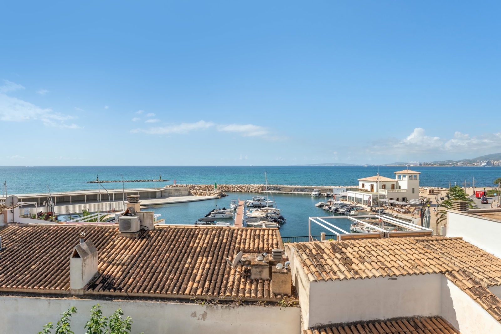 Wunderschönes Duplex-Penthouse mit Dachterrasse und atemberaubendem Meerblick in Molinar