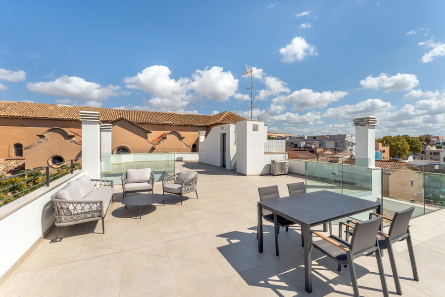 Wunderschönes Duplex-Penthouse mit Dachterrasse und atemberaubendem Meerblick in Molinar
