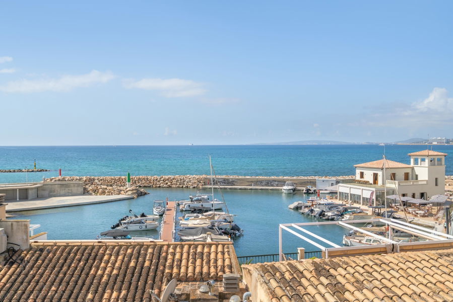 Wunderschönes Duplex-Penthouse mit Dachterrasse und atemberaubendem Meerblick in Molinar