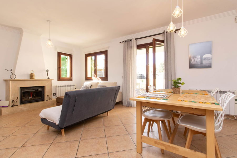 Geräumiges Doppelhaus mit Ferienvermietungslizenz in Porreres