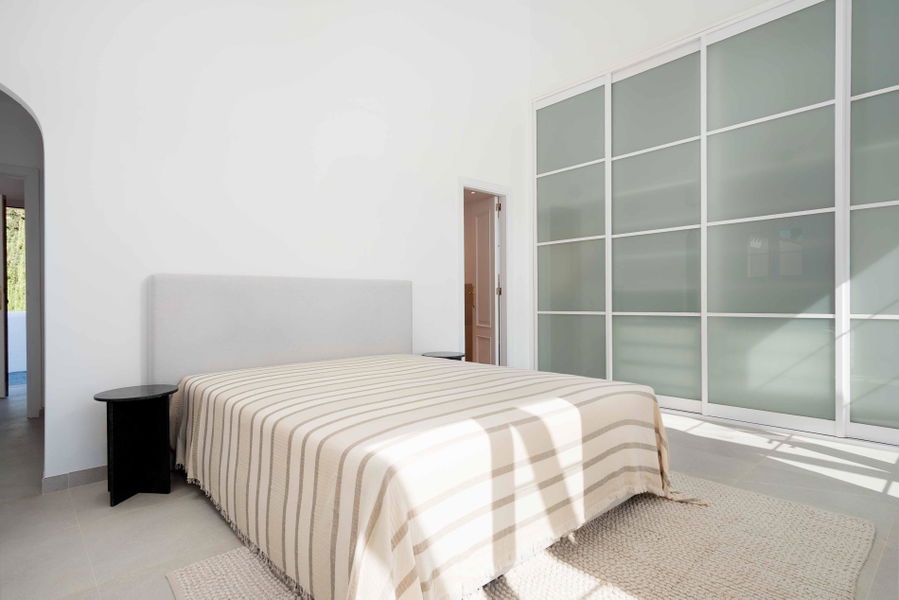 Encantadora residencia mediterránea en Santa Ponsa con apartamento independiente y jardín