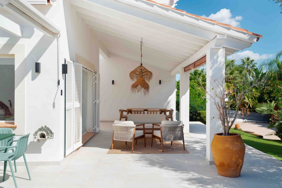 Encantadora residencia mediterránea en Santa Ponsa con apartamento independiente y jardín