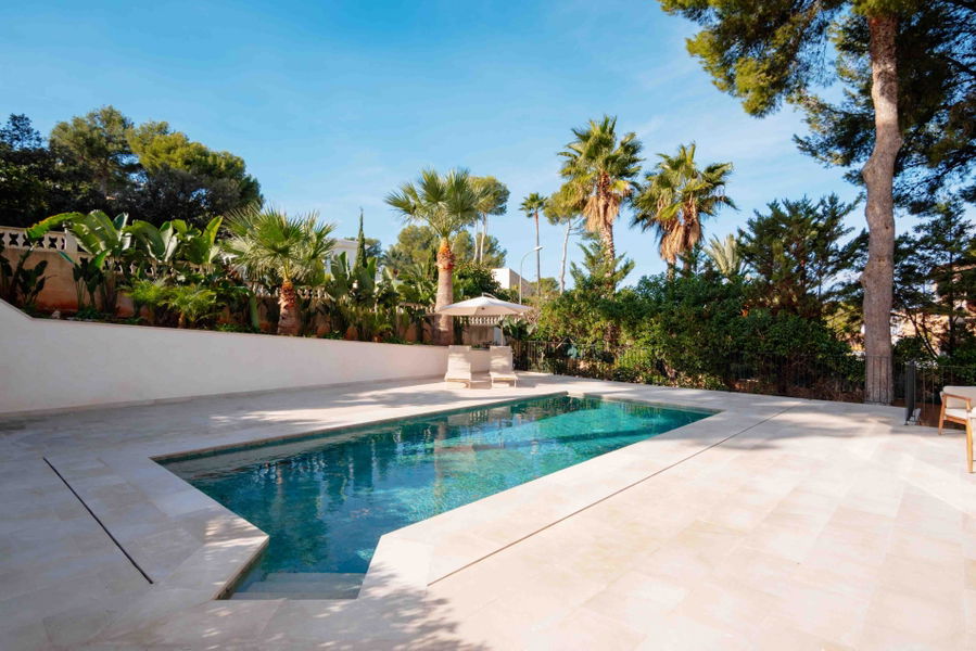 Vollständig renovierte, stilvolle Villa mit Ferienvermietungslizenz und Pool in Nova Santa Ponsa