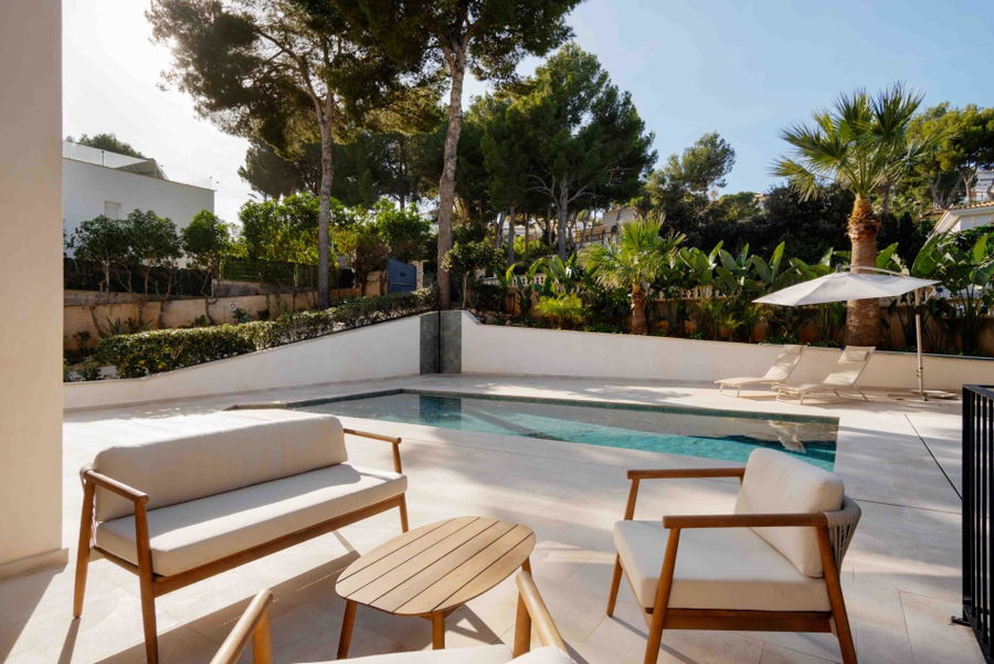 Vollständig renovierte, stilvolle Villa mit Ferienvermietungslizenz und Pool in Nova Santa Ponsa
