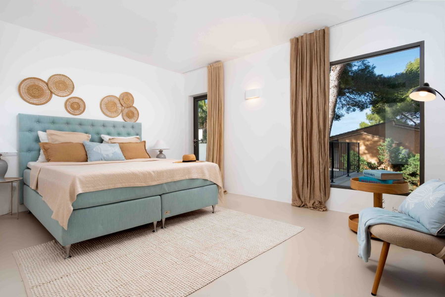 Vollständig renovierte, stilvolle Villa mit Ferienvermietungslizenz und Pool in Nova Santa Ponsa