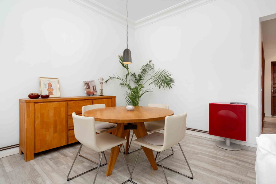 Helles Penthouse-Apartment mit großzügiger Terrasse im Herzen von Santa Catalina