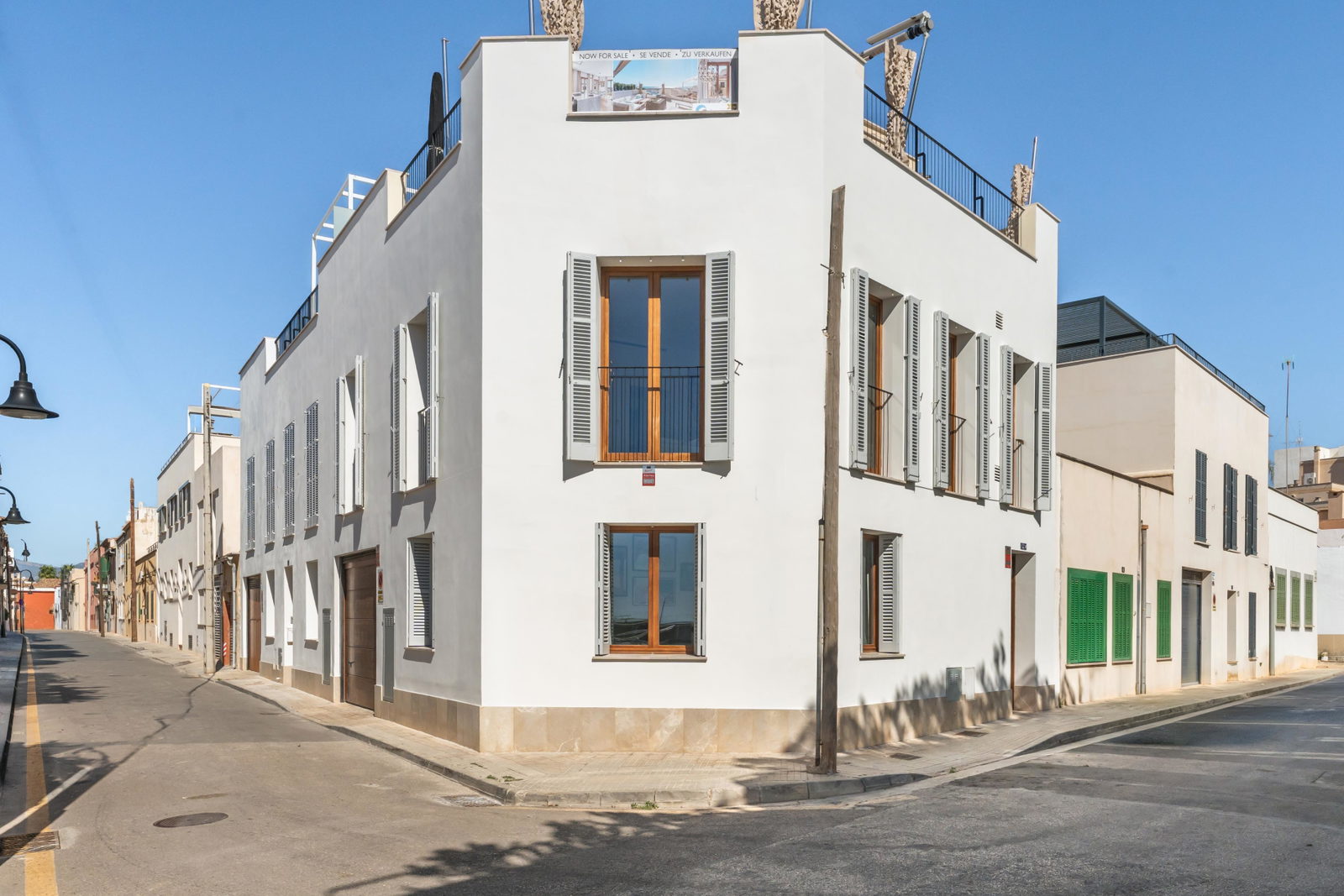 Luxury sea view house for sale in Molinar with terrace, pool, lift & parking