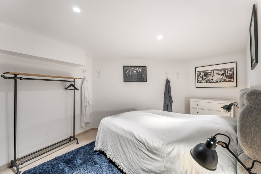 Luxuriöses Haus mit Meerblick in Molinar zu verkaufen – mit Terrasse, Pool, Aufzug und Parkplatz