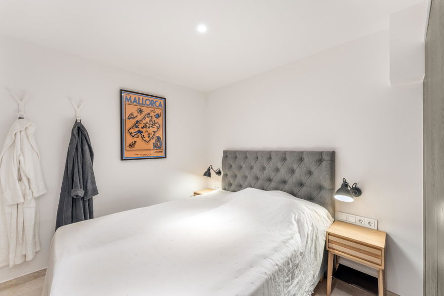 Luxuriöses Haus mit Meerblick in Molinar zu verkaufen – mit Terrasse, Pool, Aufzug und Parkplatz