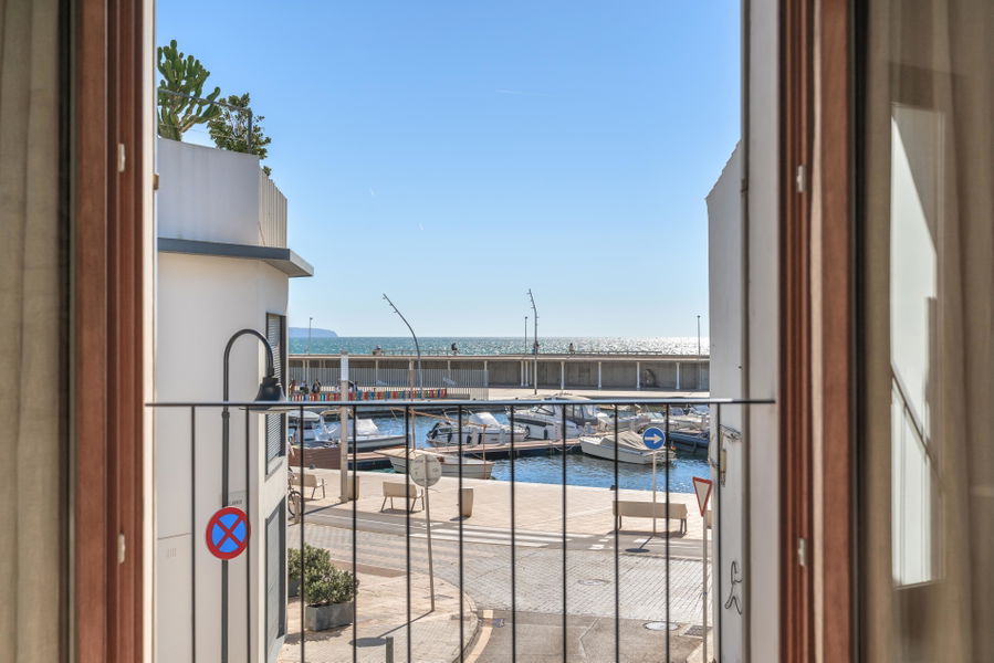 Luxuriöses Haus mit Meerblick in Molinar zu verkaufen – mit Terrasse, Pool, Aufzug und Parkplatz