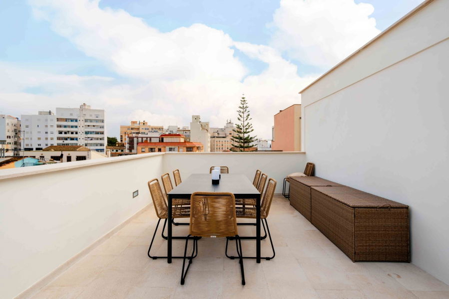Wunderschön gestaltetes Stadthaus mit Pool und Dachterrasse in Son Espanyolet