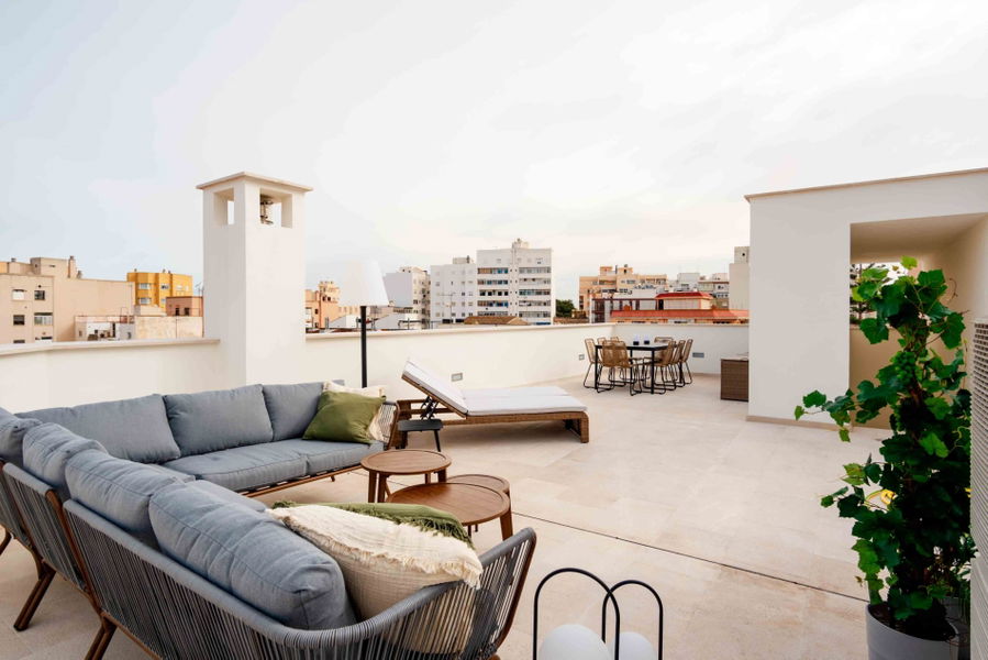 Wunderschön gestaltetes Stadthaus mit Pool und Dachterrasse in Son Espanyolet