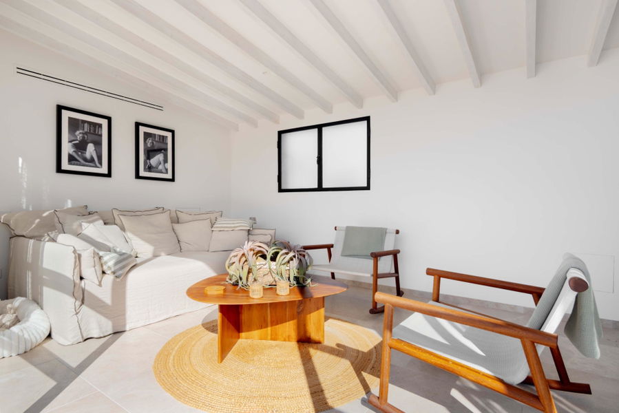 Luxuriöses Duplex-Penthouse mit Meerblick von der beeindruckenden Dachterrasse in Santa Catalina