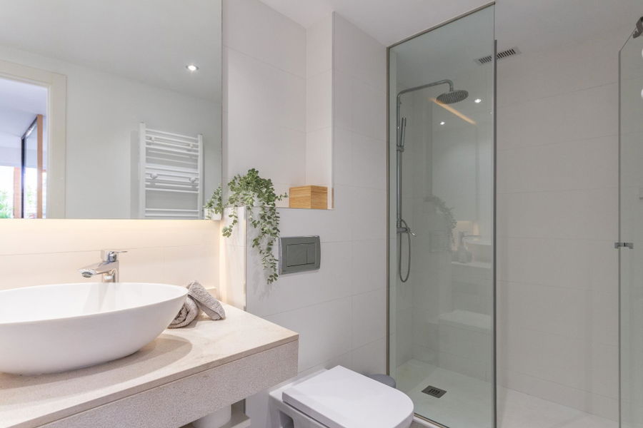 Stylish beach apartment for sale in Molinar – just 200 metres from the sea