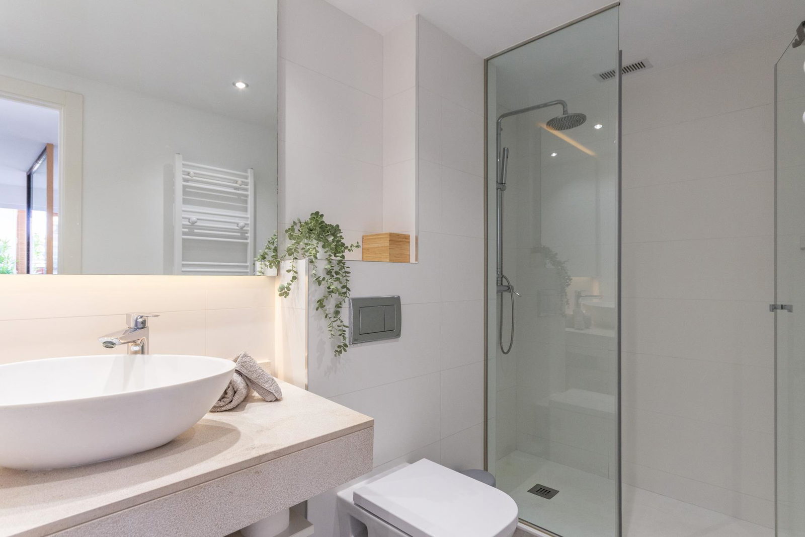 Stylish beach apartment for sale in Molinar – just 200 metres from the sea