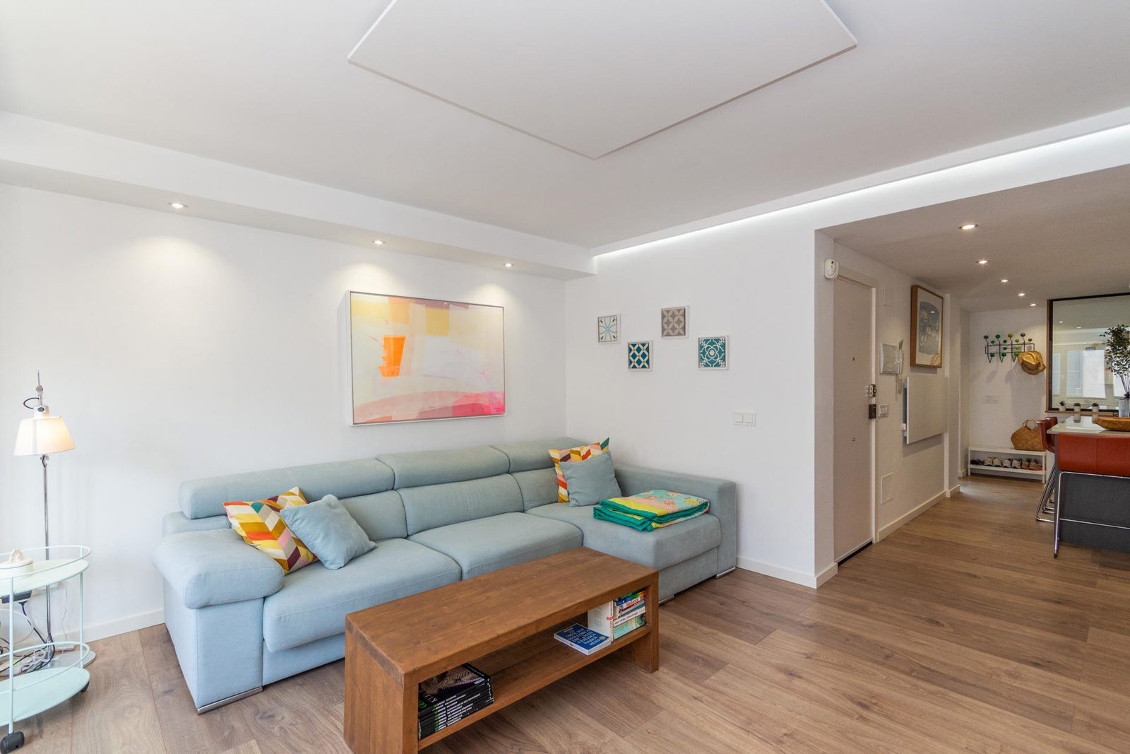 Stylish beach apartment for sale in Molinar – just 200 metres from the sea