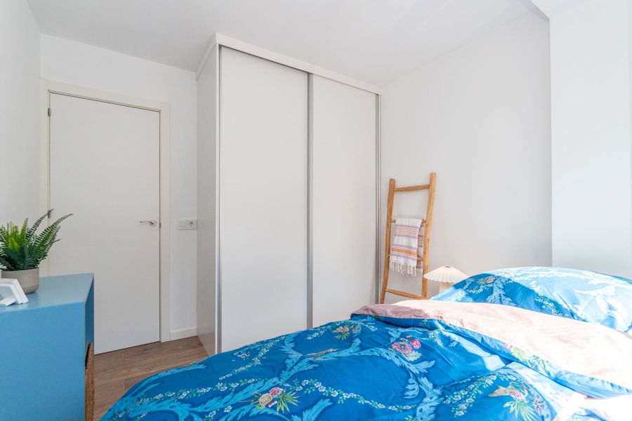 Stylish beach apartment for sale in Molinar – just 200 metres from the sea