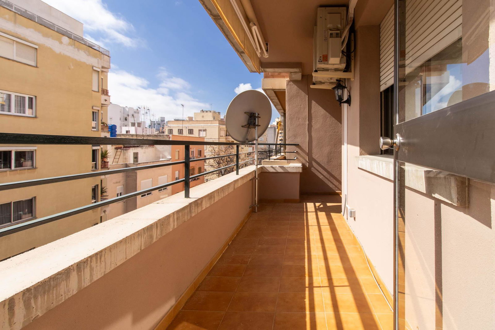 Geräumige und sonnige Wohnung mit großem Potenzial im Stadtzentrum von Palma