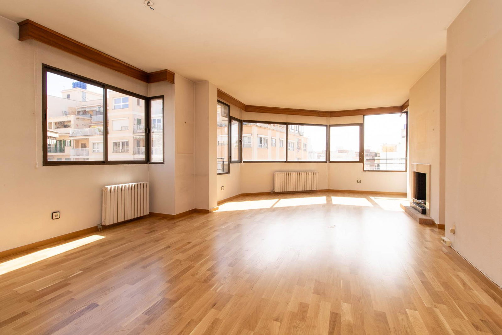 Geräumige und sonnige Wohnung mit großem Potenzial im Stadtzentrum von Palma