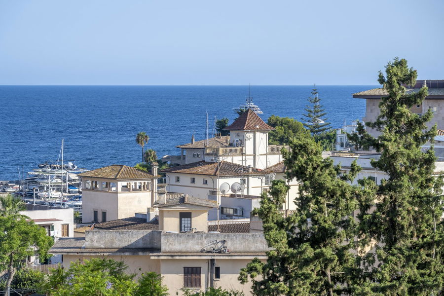 Neu renovierte Wohnung in begehrter Lage in San Agustín