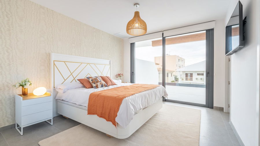 Neubau-Doppelhaushälfte mit grossem Garten in Cala Ratjada zu verkaufen