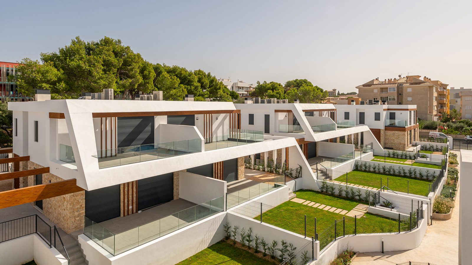 Neubau-Doppelhaushälfte mit grossem Garten in Cala Ratjada zu verkaufen