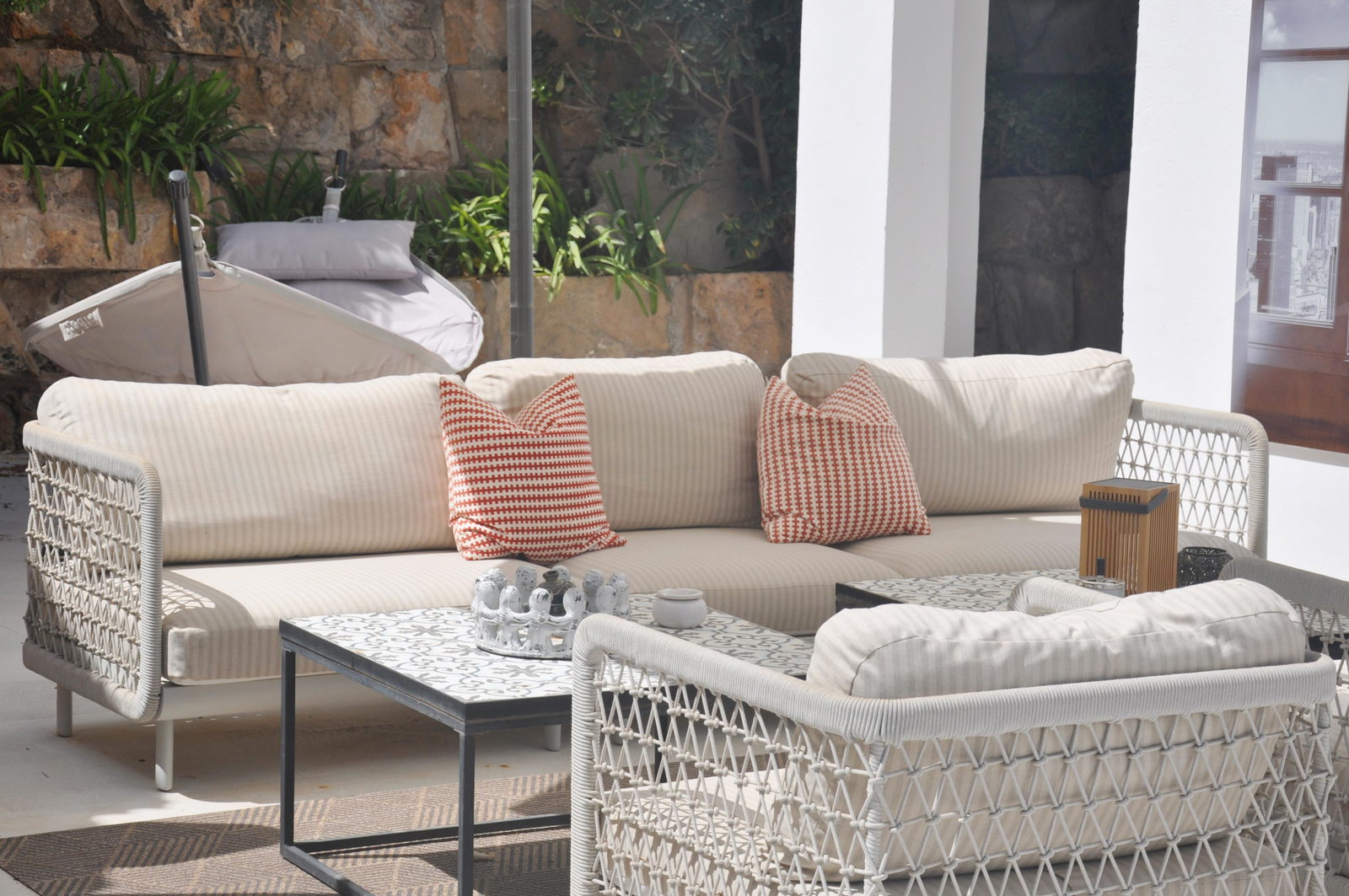 Renovated villa with sea views and pool in Prime San Agustín location