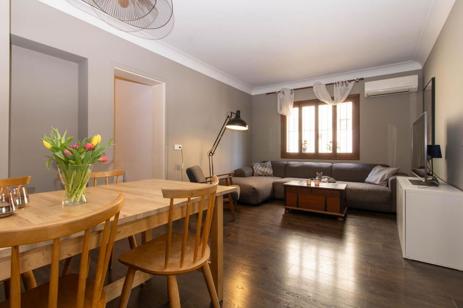 Renovierte Wohnung mit großem Garten und Garage in Son Armadans