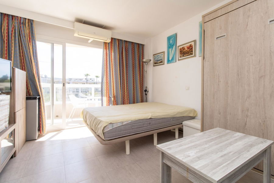 Studio-Apartment mit Terrasse in Strandnähe in Palmanova