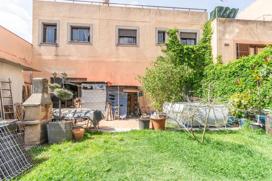 Grosses Haus mit Umbau-Potenzial in Portixol zu verkaufen