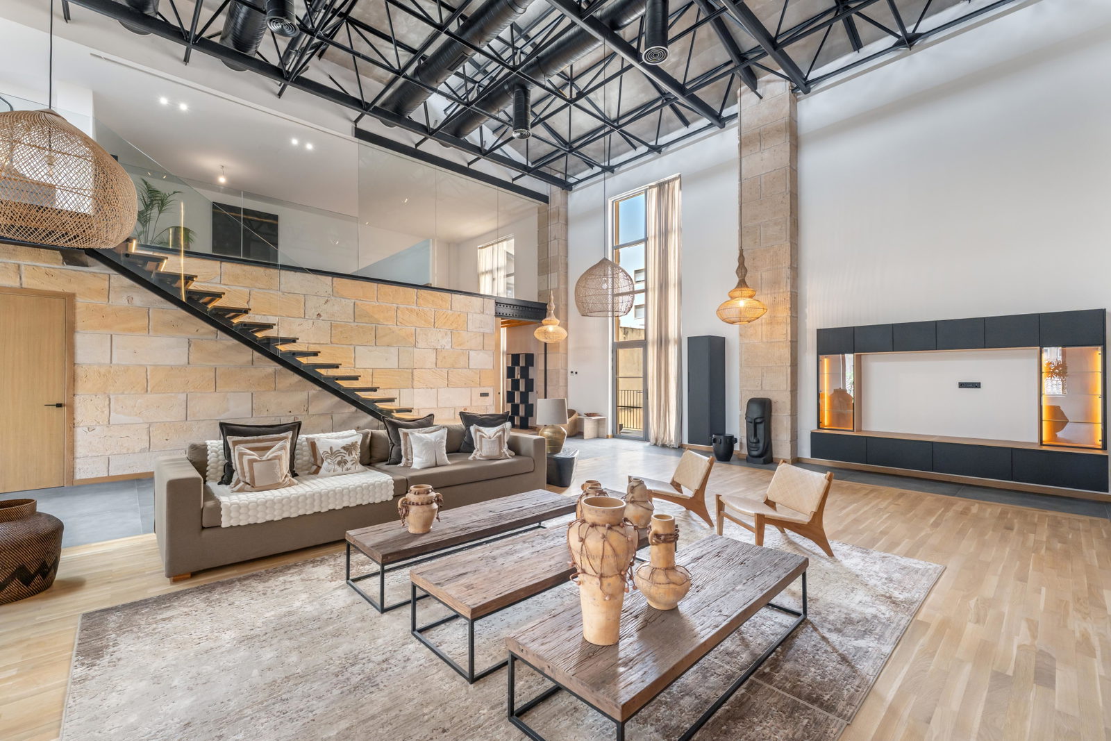 Imponerande designloft med privat takterrass i hjärtat av Santa Catalina