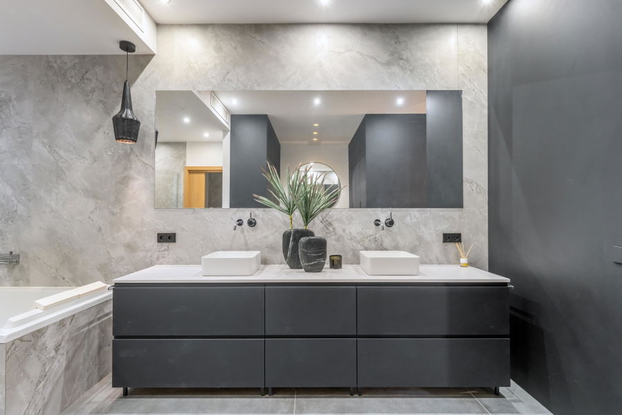 Imponerande designloft med privat takterrass i hjärtat av Santa Catalina