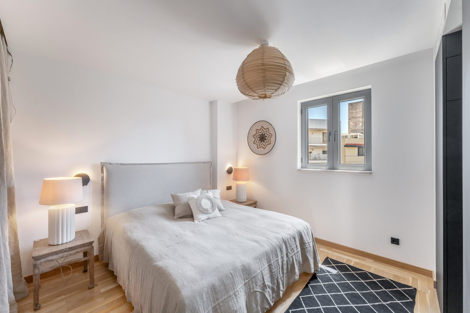 Imponerande designloft med privat takterrass i hjärtat av Santa Catalina