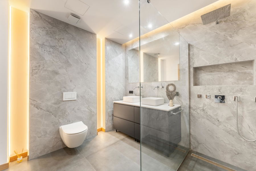 Imponerande designloft med privat takterrass i hjärtat av Santa Catalina