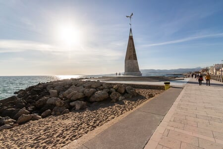 
    
                
            Light-flooded property in Portixol for sale to be converted into a small apartment
        
