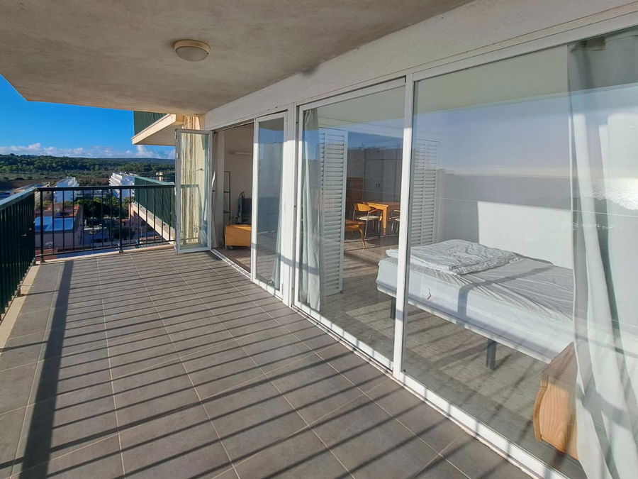 Wohnung mit Meerblick zum Renovieren, nur wenige Schritte vom Strand entfernt im Magaluf