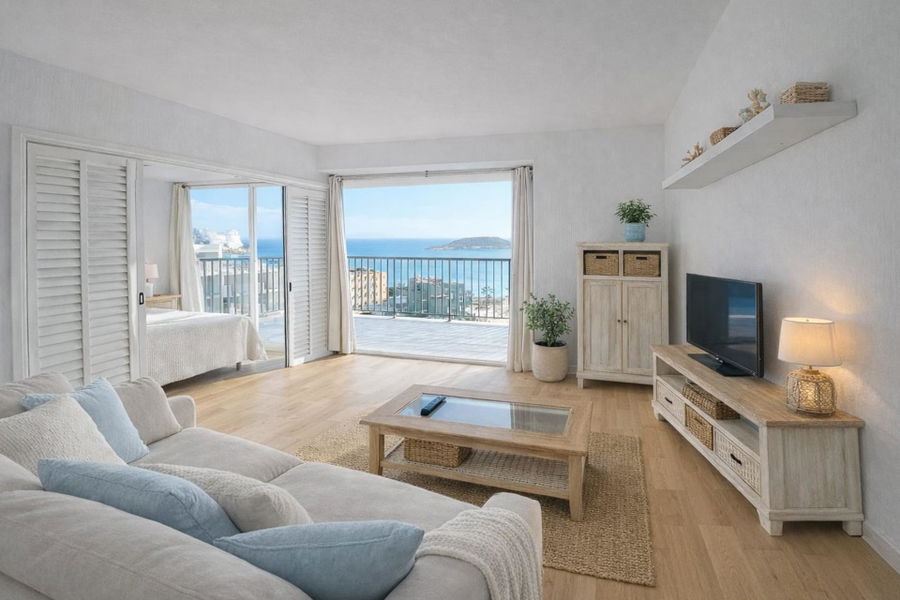 Wohnung mit Meerblick zum Renovieren, nur wenige Schritte vom Strand entfernt im Magaluf