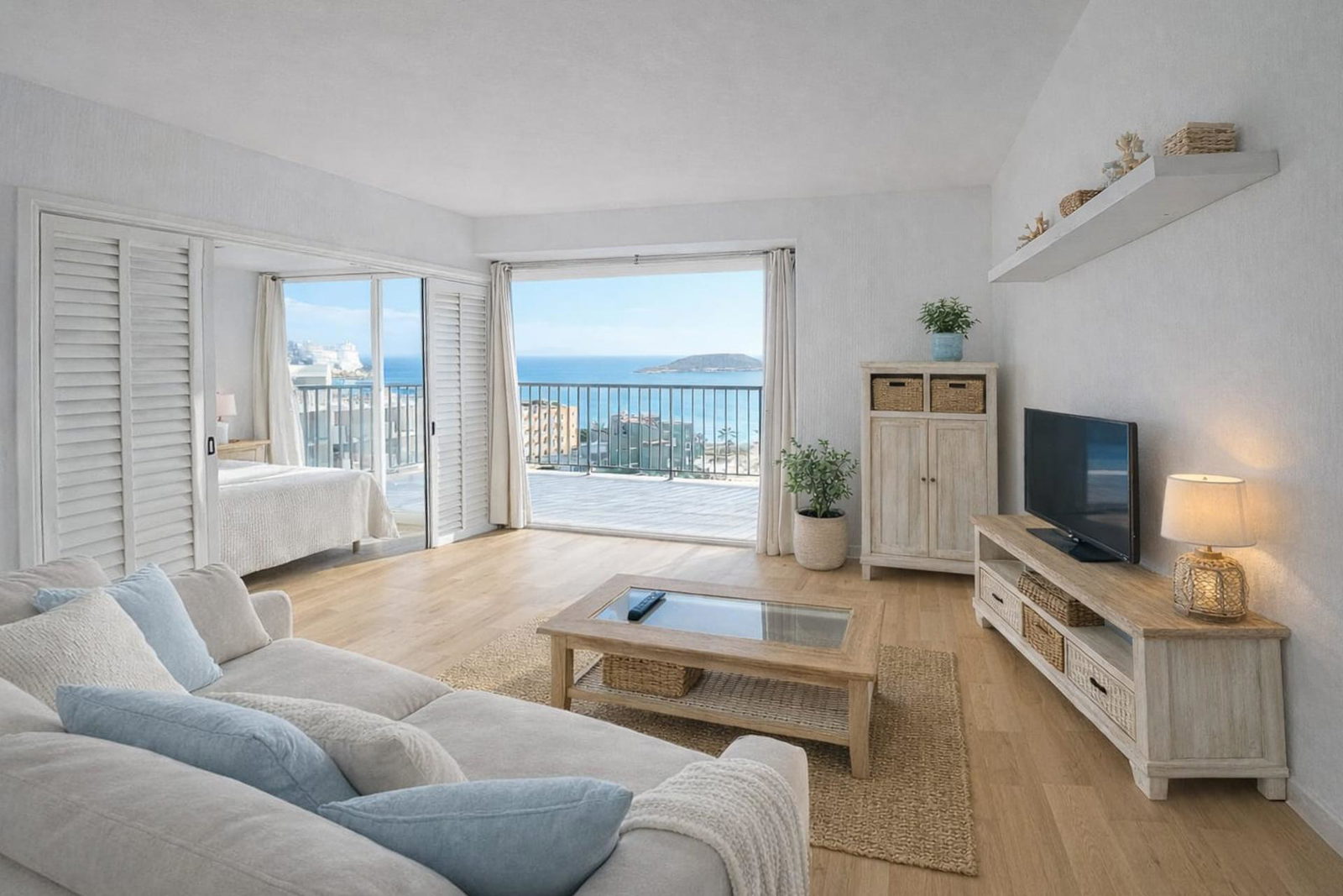 Wohnung mit Meerblick zum Renovieren, nur wenige Schritte vom Strand entfernt im Magaluf