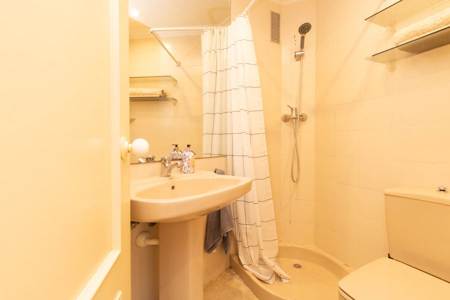 Sea view penthouse with spacious terrace  in  Palma Paseo Maritimo