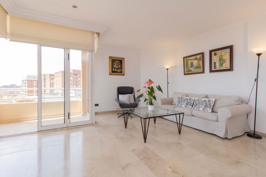 Sea view penthouse with spacious terrace  in  Palma Paseo Maritimo