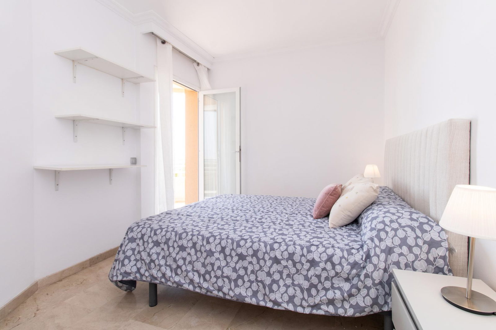 Sea view penthouse with spacious terrace  in  Palma Paseo Maritimo
